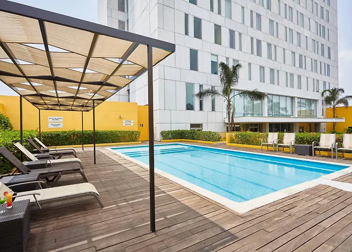 Courtyard By Marriott Leon At The Poliforum